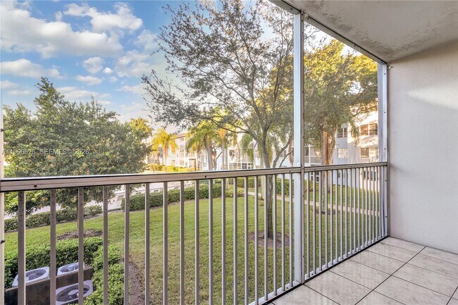 Building Photo - 650 SW 124th Terrace