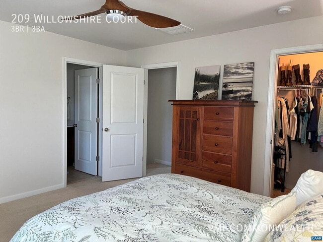 Building Photo - 209 Willowshire Ct
