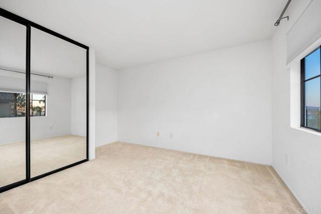 Building Photo - 9346 Laurentian Dr