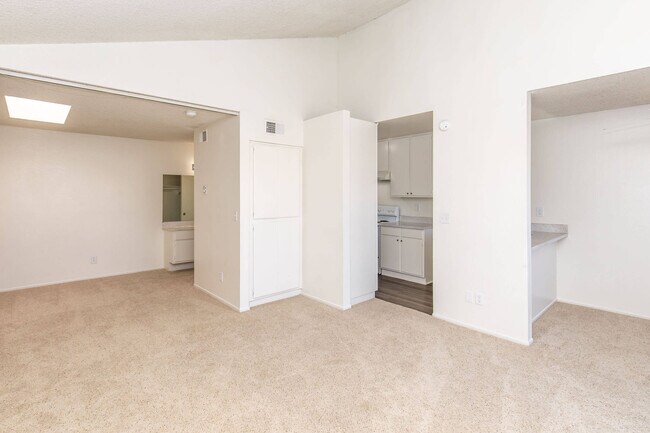 Building Photo - Eastwood Apartment Homes