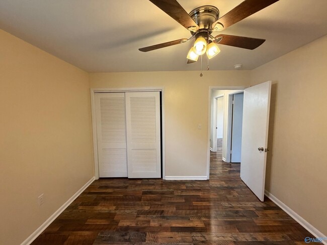 Building Photo - 814 Frost St SW