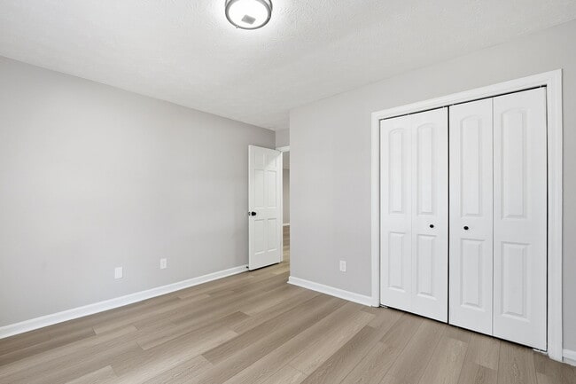 Building Photo - 3921 Henry Ct