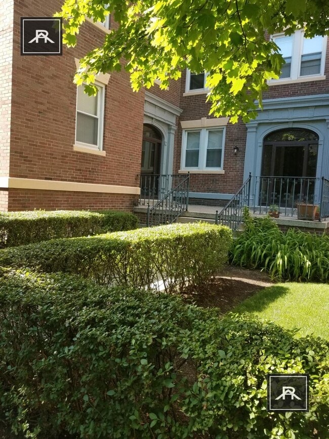 Building Photo - 2 bedroom in Brookline MA 02446