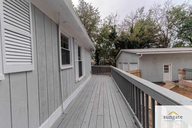 Building Photo - 11319 Harding Rd