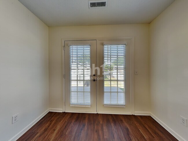 Building Photo - 197 Cameron Way Cir