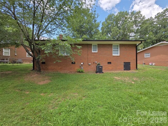 Building Photo - 502 Cardinal Ct
