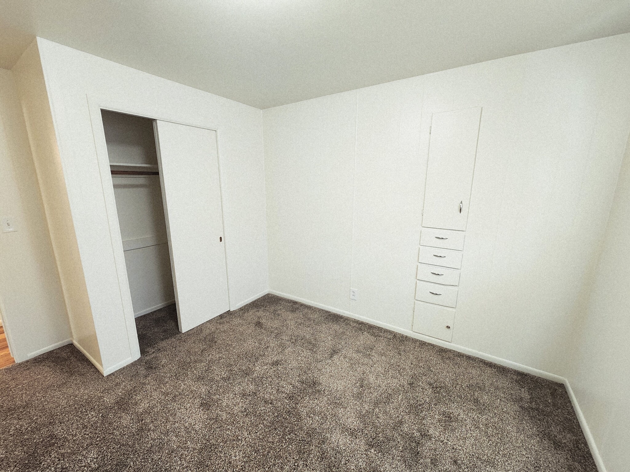 Building Photo - 85 Princeton Ave