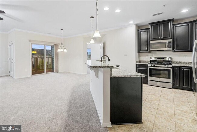 Building Photo - 6501 Walcott Ln