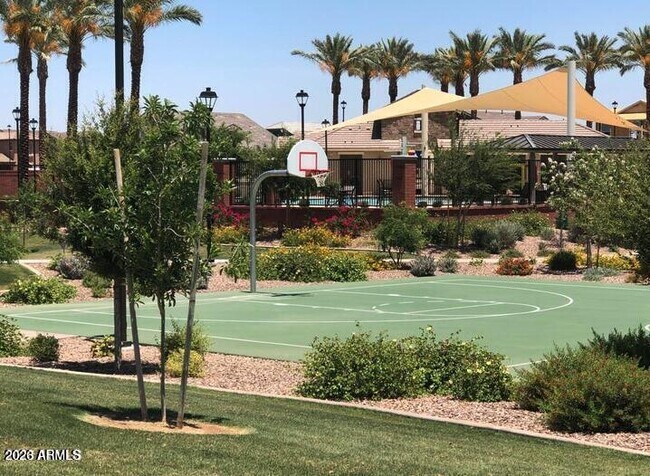 Building Photo - 4150 E Bernice St