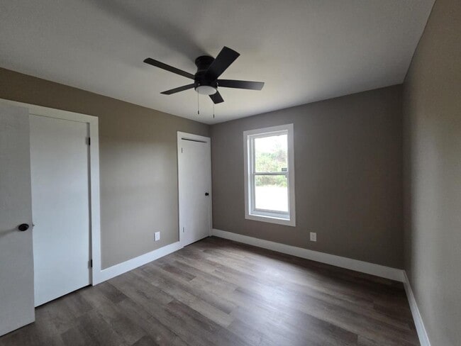 Building Photo - 1502 N 26th St