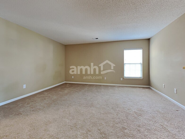 Building Photo - 132 Wildberry Ln
