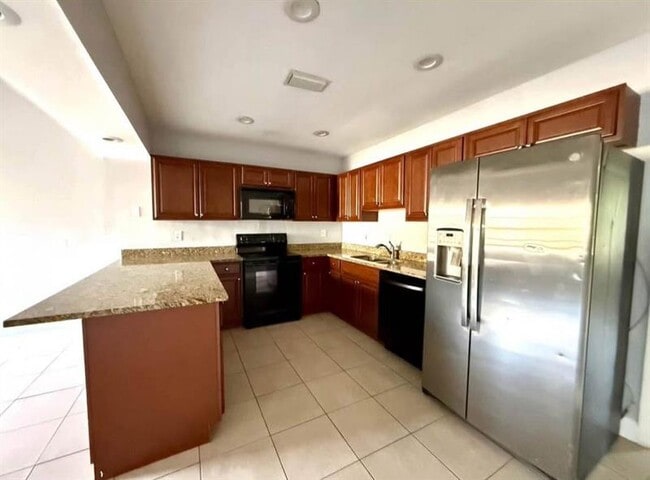 Building Photo - 3020 SE 2nd St