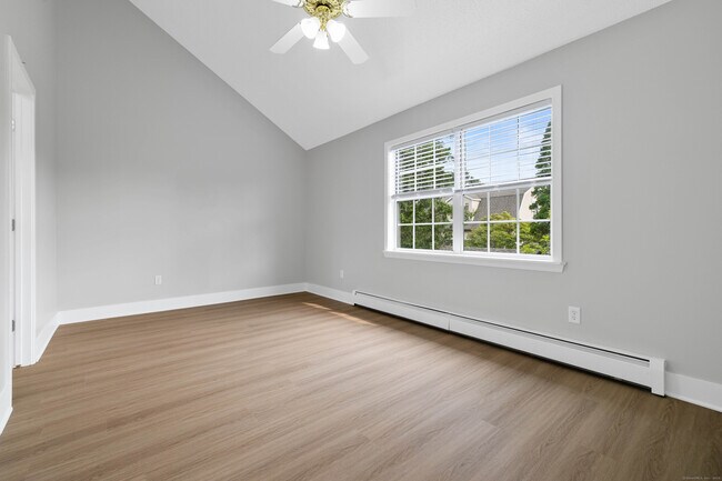 Building Photo - 96 Jones Hill Rd