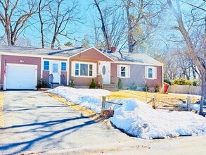 Building Photo - 53 Gale Rd