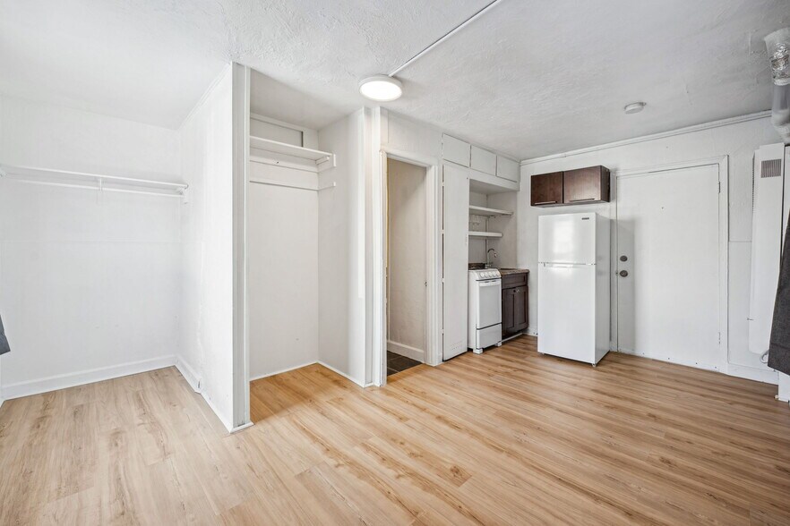 Building Photo - 3026 Bruce Randolph Ave