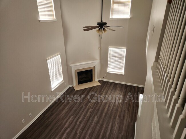 Building Photo - 130 Lake Birch Dr