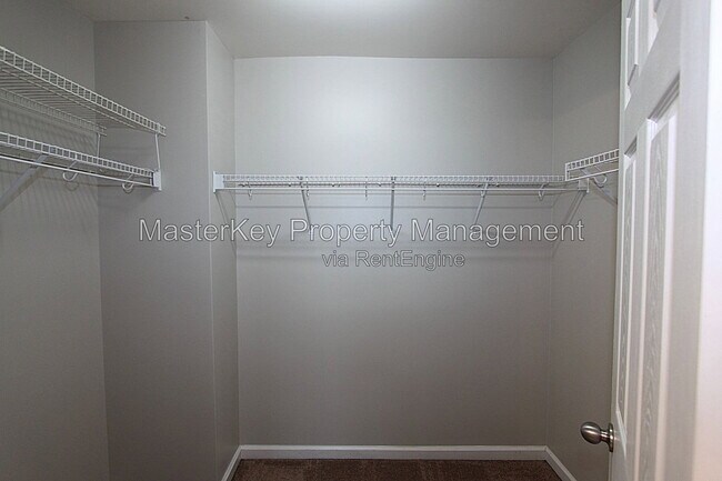 Building Photo - 508 Bayou Ct