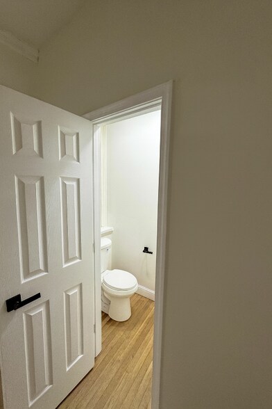 Building Photo - 1314 S 29th St