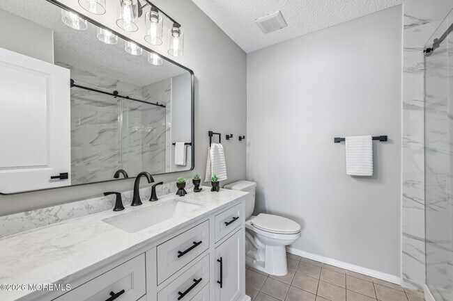 Building Photo - 3015 Lighthouse Ln