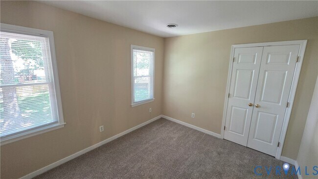 Building Photo - 5205 Southmill Ct