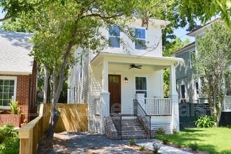 Building Photo - 62 Poplar St