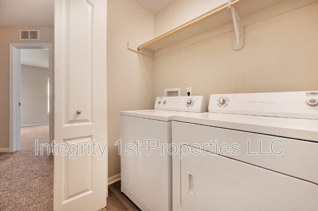 Building Photo - 5942 NW 91st St