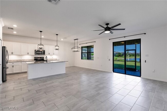 Building Photo - 14599 Cantabria Dr
