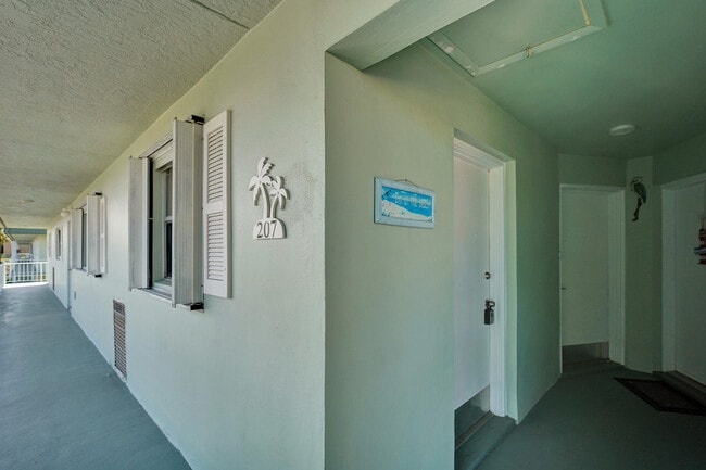 Building Photo - 109 Wettaw Ln