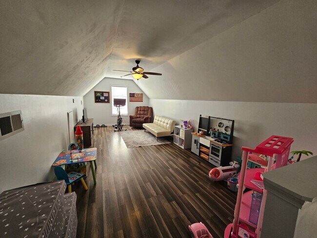 Building Photo - NEW LISTING!!!! Dont Miss Out