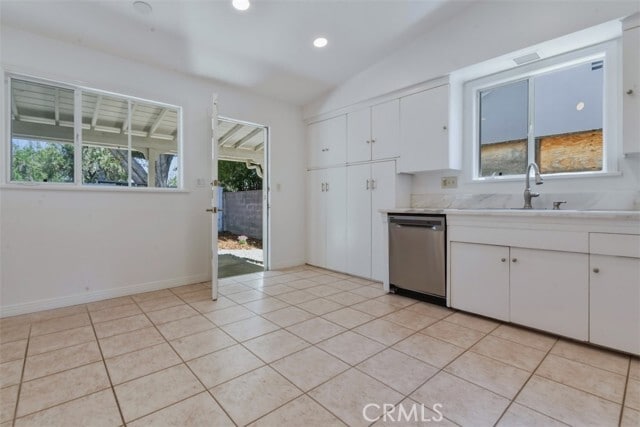Building Photo - 5836 Wish