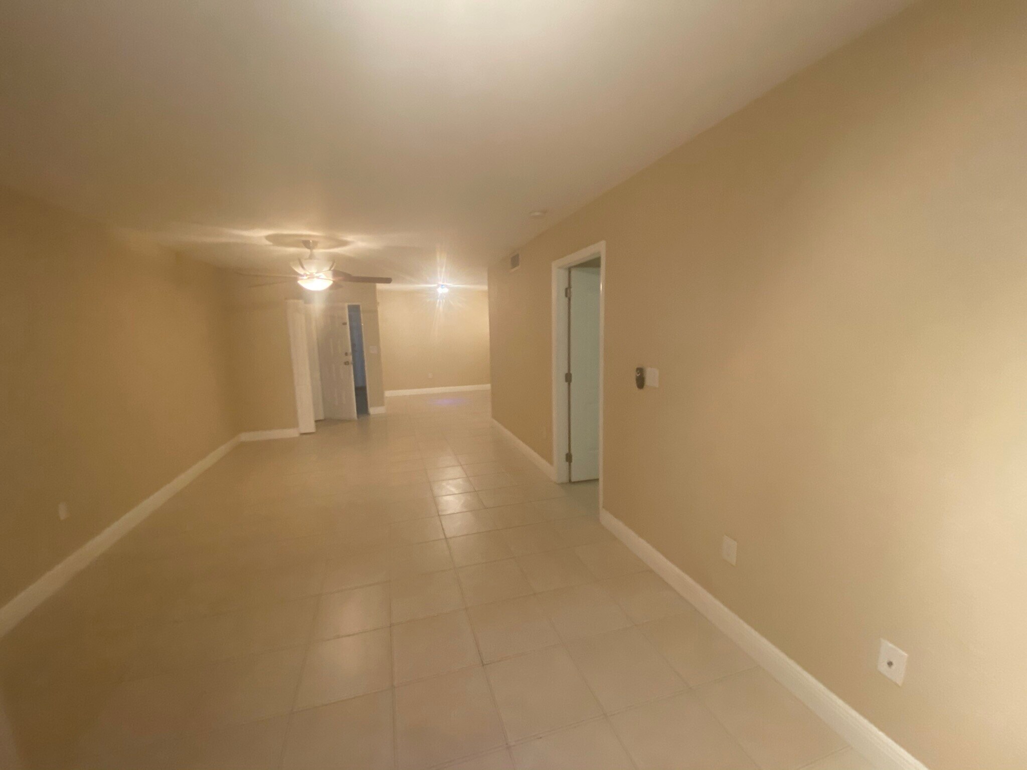 Building Photo - 2861 N Oakland Forest Dr