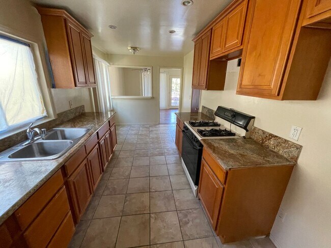 Building Photo - 13140 Springford Dr