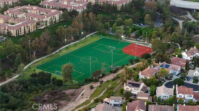 Building Photo - 58 Victoria