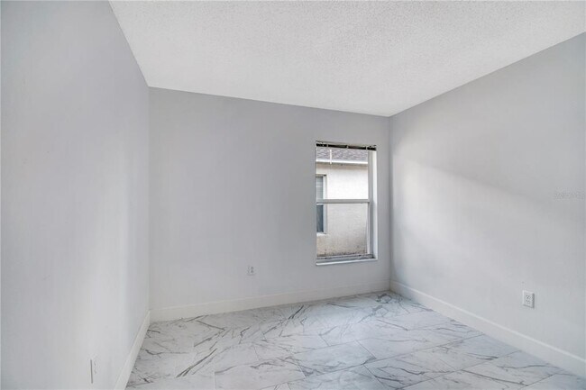 Building Photo - 236 Langham Dr