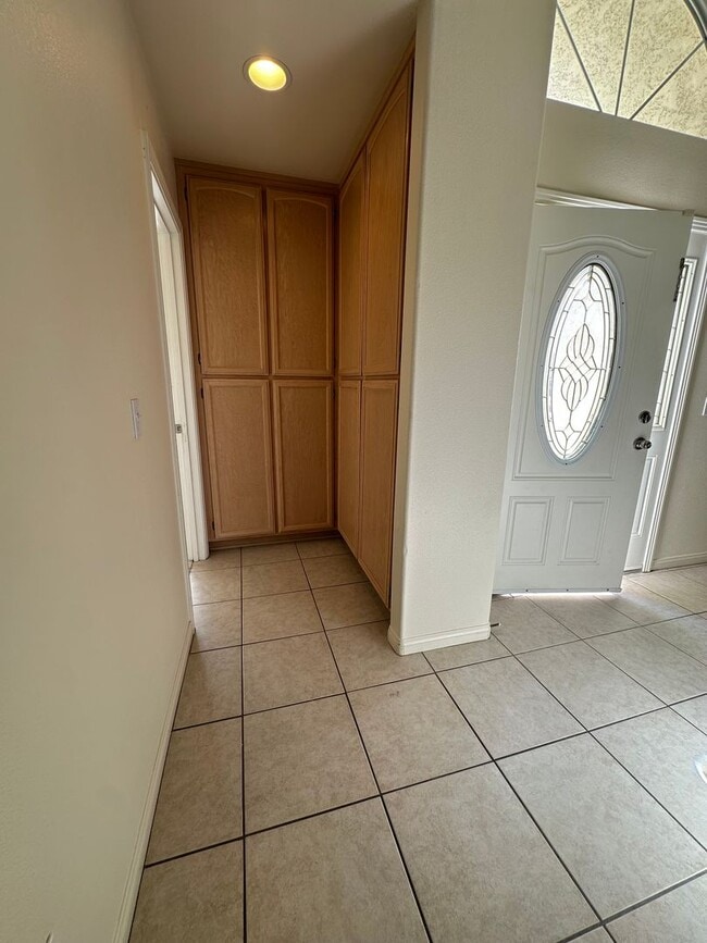 Building Photo - Welcome to this 5 Bedroom 3 Bath Home!