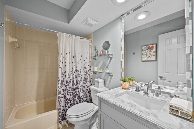 Building Photo - 12196 Sag Harbor Ct