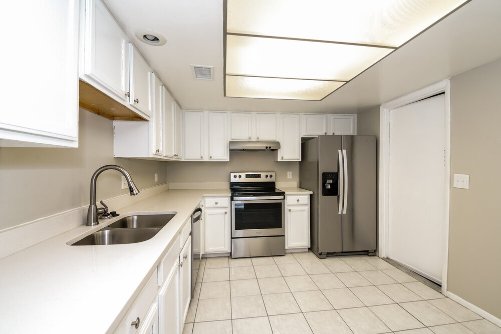Building Photo - 1348 Andes Dr