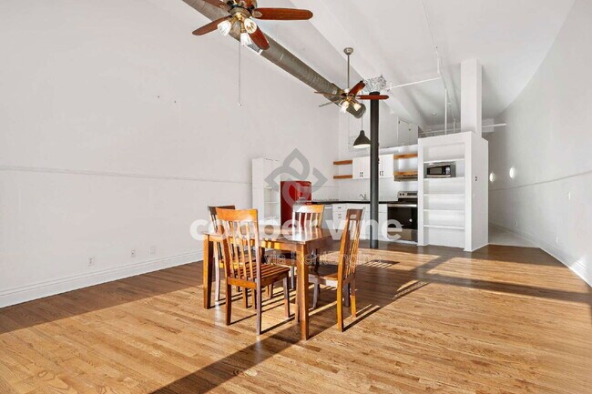 Building Photo - 1617 California St