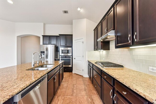 Building Photo - 5708 Viejo Dr