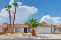 Building Photo - 389 Newbury Ct