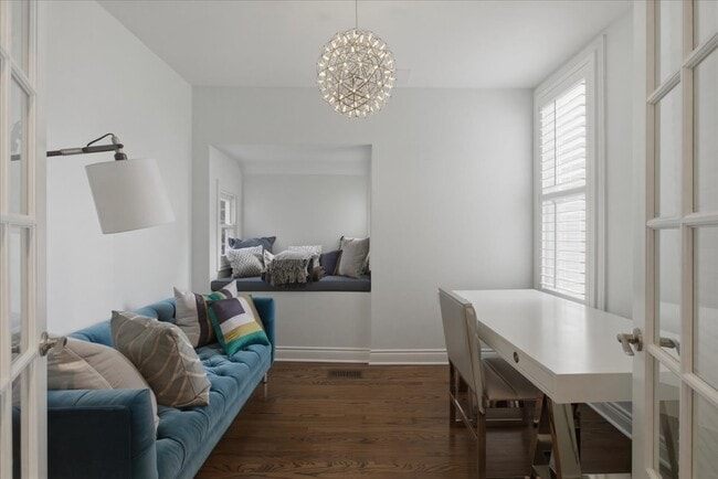 Building Photo - 1828 W Berenice Ave