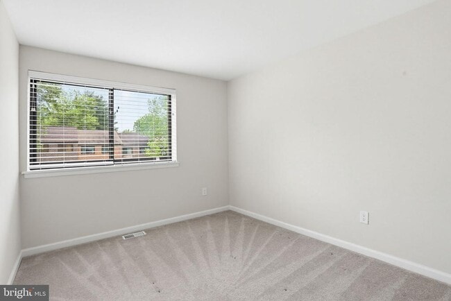 Building Photo - 8957 Skyrock Ct