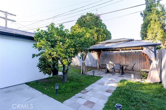 Building Photo - 11453 Calvert St