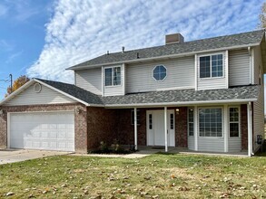 Building Photo - 4 Bedroom Syracuse Home