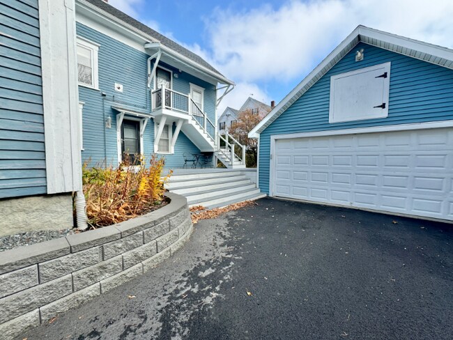 Building Photo - 23 Mechanic St