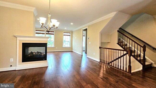 Building Photo - 10607 School St