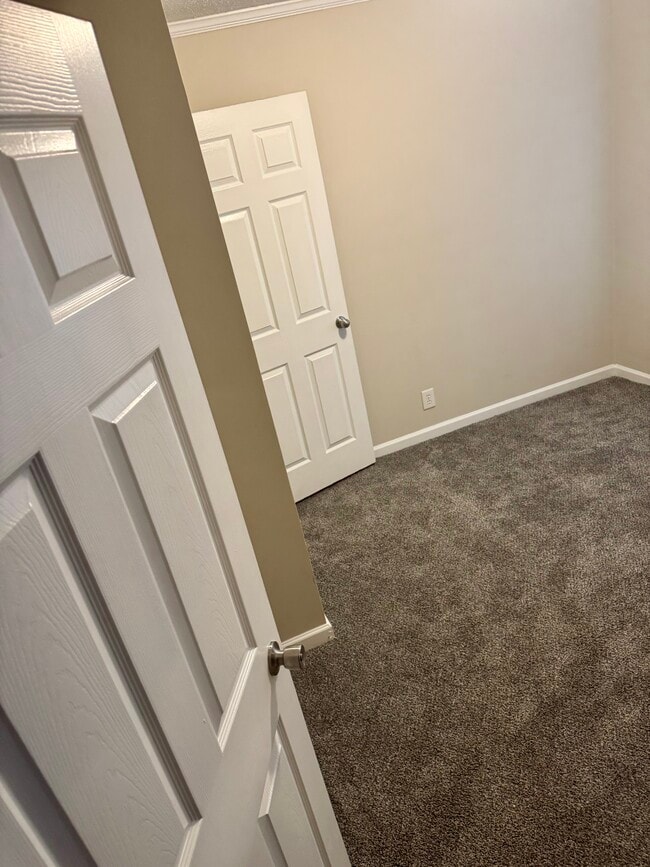 Building Photo - 6208 Stag Trail