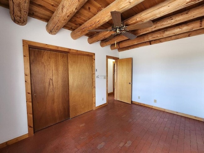 Building Photo - 25 Cerrado Loop