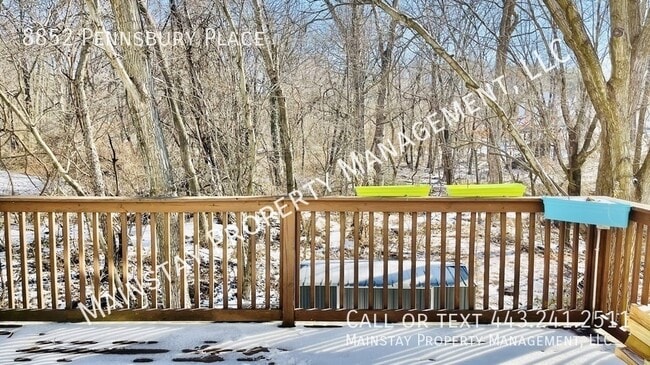 Building Photo - 8852 Pennsbury Pl