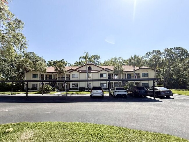 Building Photo - 1801 E Lake Rd S